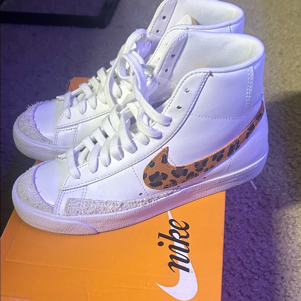 Nike Women's White and Leopard Print Sneakers